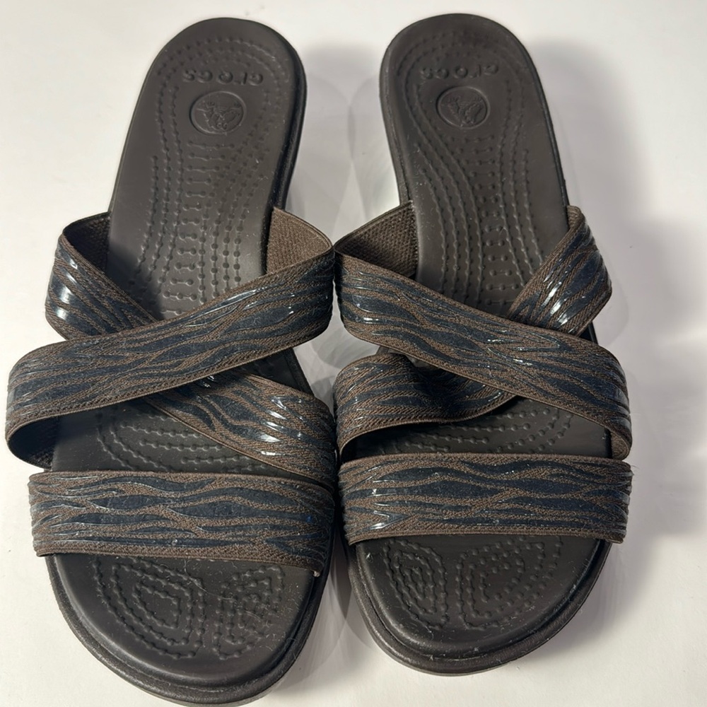 EUC Crocs Sandals Womens Size 9 Brown Strappy Slides Molalla Wedge Textured …
